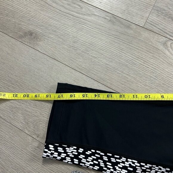 NIKE Legendary Checker Black Legging Tights - Picture 11 of 11